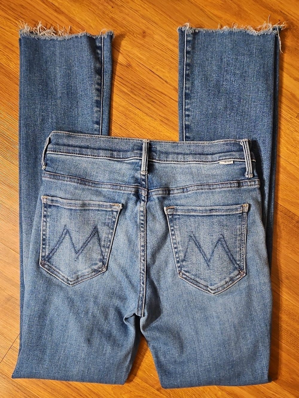 Mother Weekender Fray Jeans Size 27
